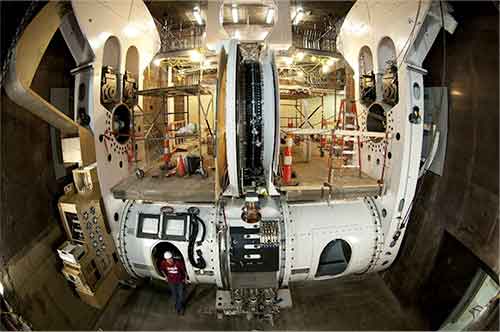 Proton therapy system